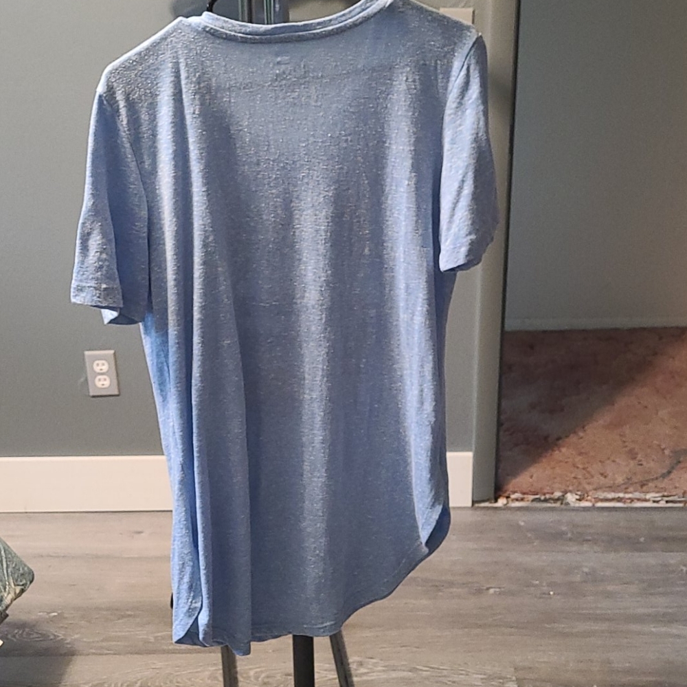 Shirt - Picture 3 of 3